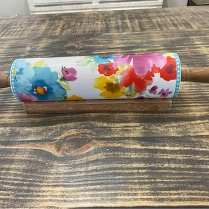 Pioneer Woman Sweet Rose rolling pin and stand